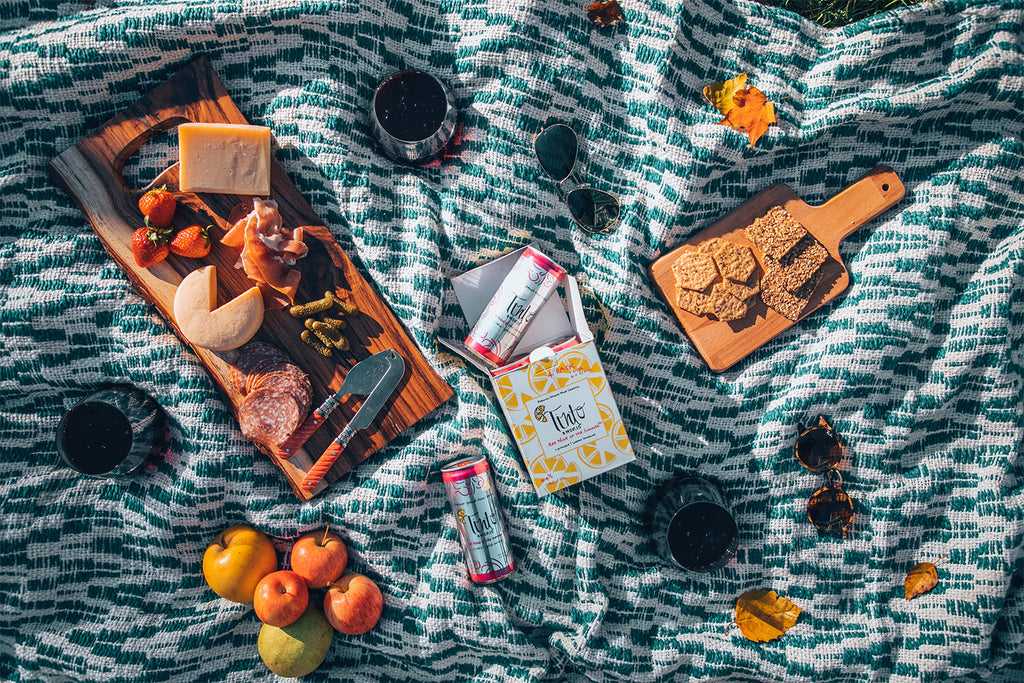 How Long is Red Wine Good For After Opening? | Tinto Amorio