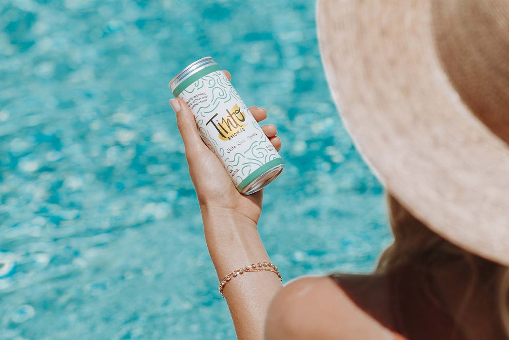 What's the Difference Between Club Soda and Seltzer? | Tinto Amorio
